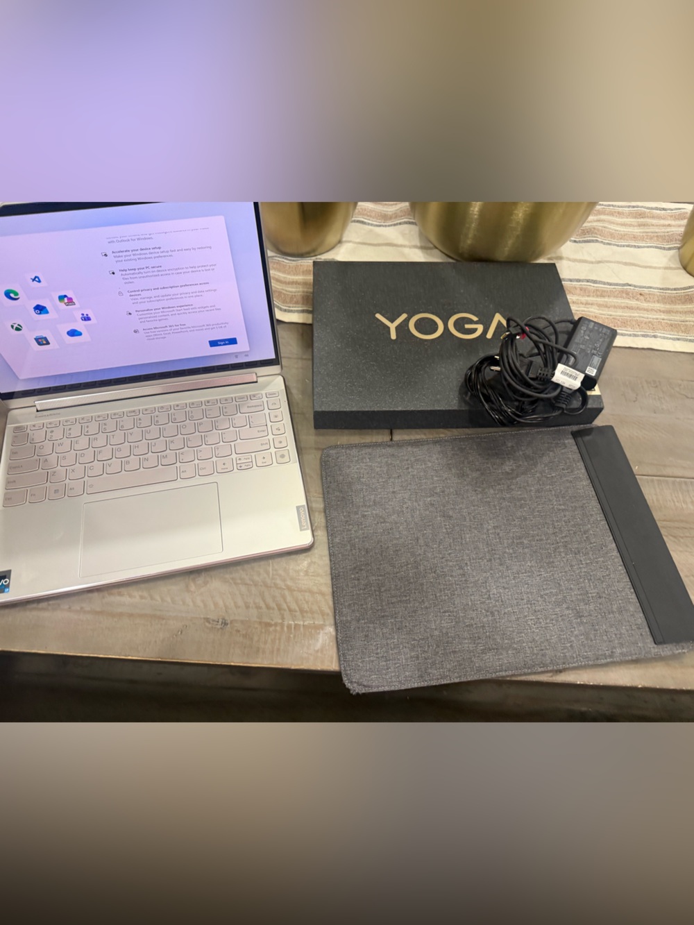 Lenovo Yoga 9 14IAP7 Intel Evo i7 14” Touchscreen 2-in 1 Laptop/Box pens, sleeve - Picture 4 of 11